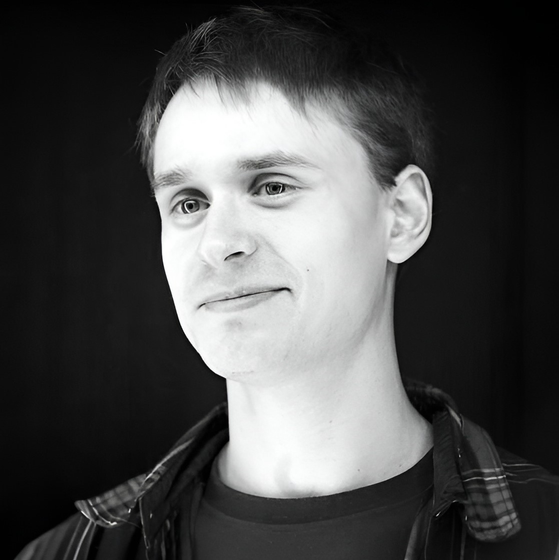 Преподаватель Денис Луканин Денис Луканин