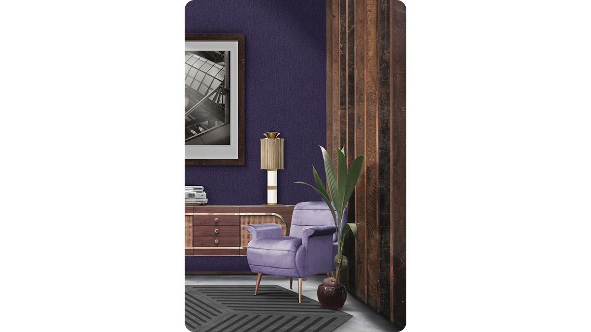 Пример сочетания фиолетового и коричневого в интерьере