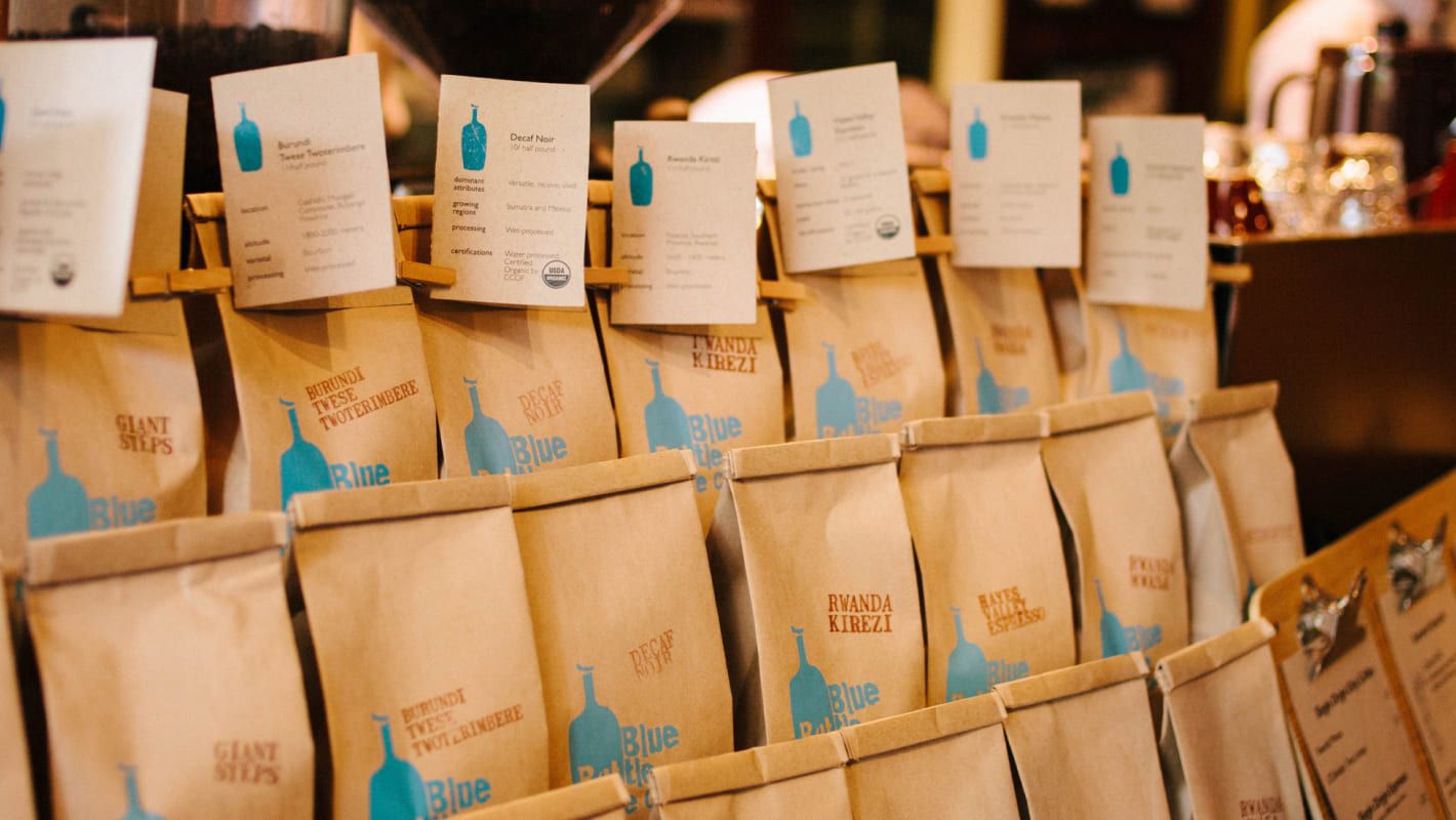 Дизайн упаковок кофе Blue Bottle